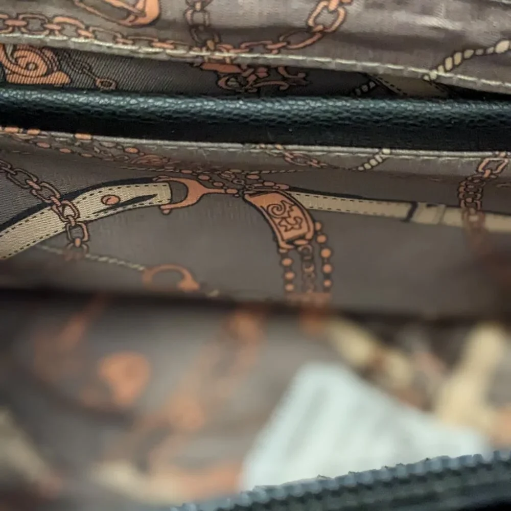 La Terre Pre Approved Vegan Leather/Faux Leather Purse, New With Tags,